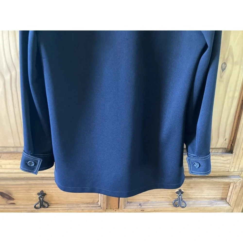Haggar Navy Blue shirt with Contrast Stitching